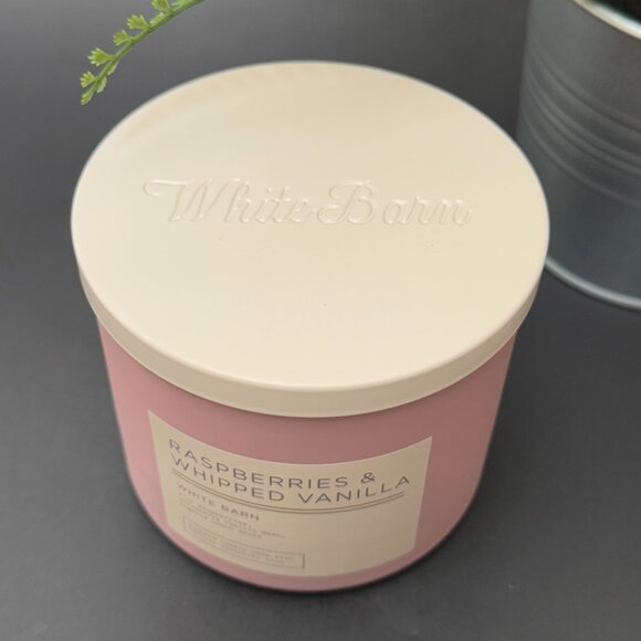 BBW Raspberries & Whipped Vanilla White Barn Bath & Body Works 3 Wick Candle - Picture 4 of 10